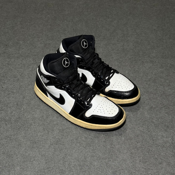 Nike Air Jordan 1 Mid SE Carbon Fiber