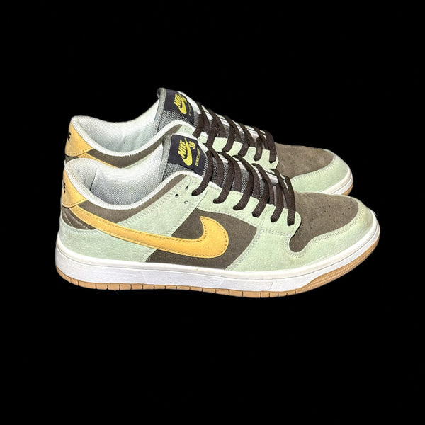NIKE SB DUNK LOW PRO